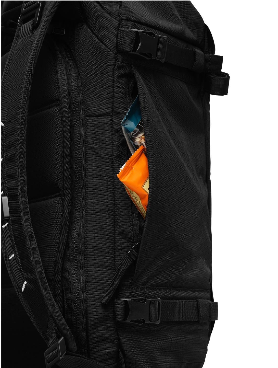 DB Journey, Snow Pro Backpack 32L zaino unisex Black Out nero 